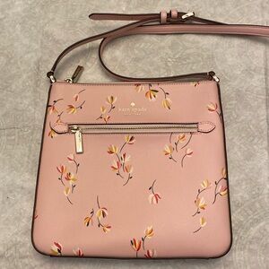 Kate Spade NWOT Pink Crossbody 9.5x9.5x1.5